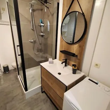 Denier Etage Avec Parking * La Garenne-Colombes